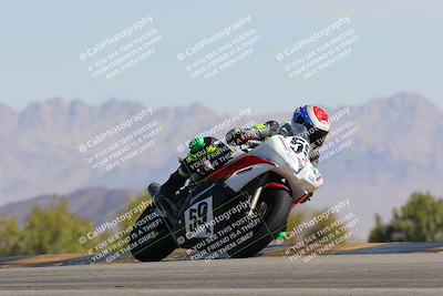 media/Mar-21-2025-CVMA Friday Practice (Fri) [[30cd4fe323]]/5-Racer 4/Session 3 Turn 9 Entry/